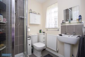 En-Suite- click for photo gallery
